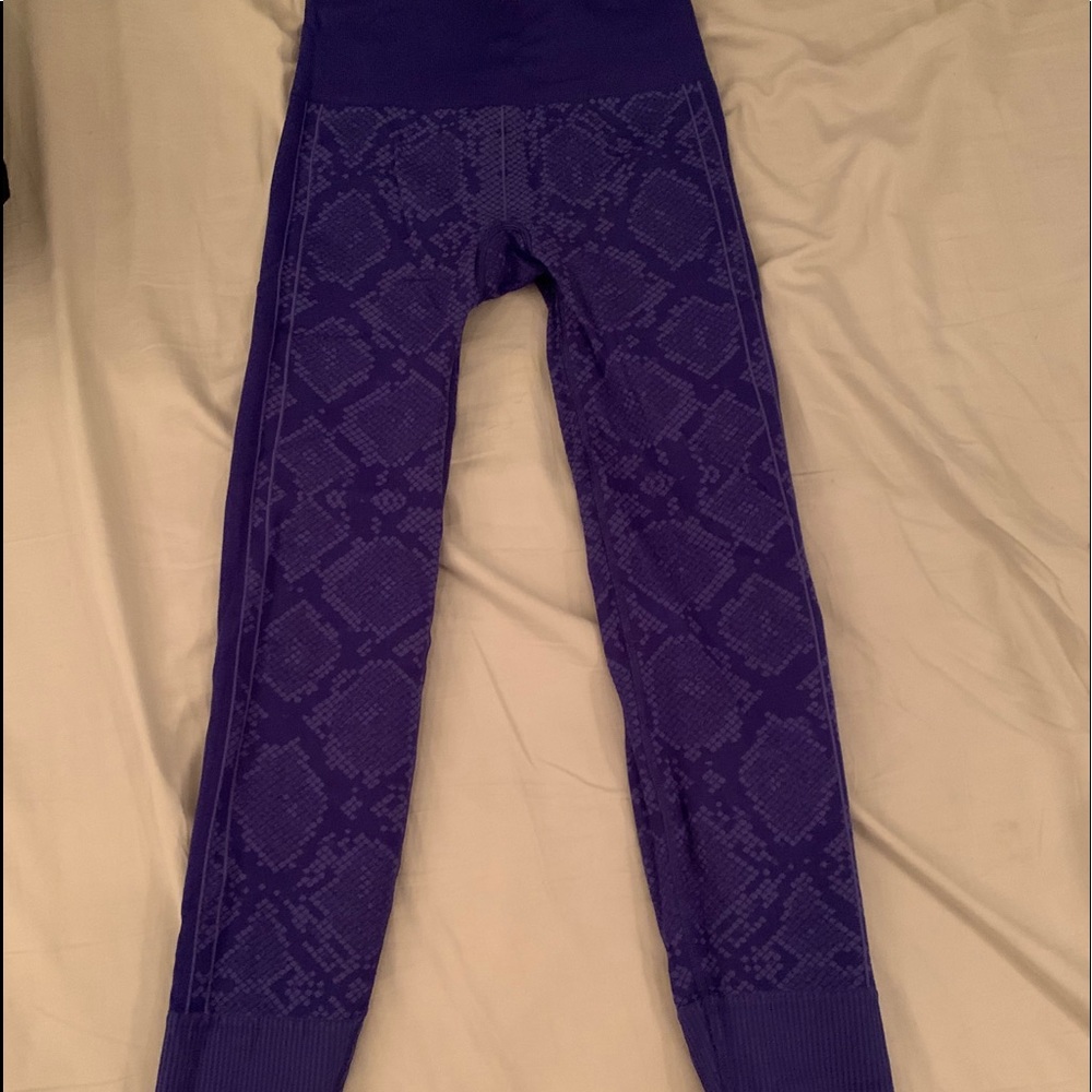 LULULEMON athletic leggings!